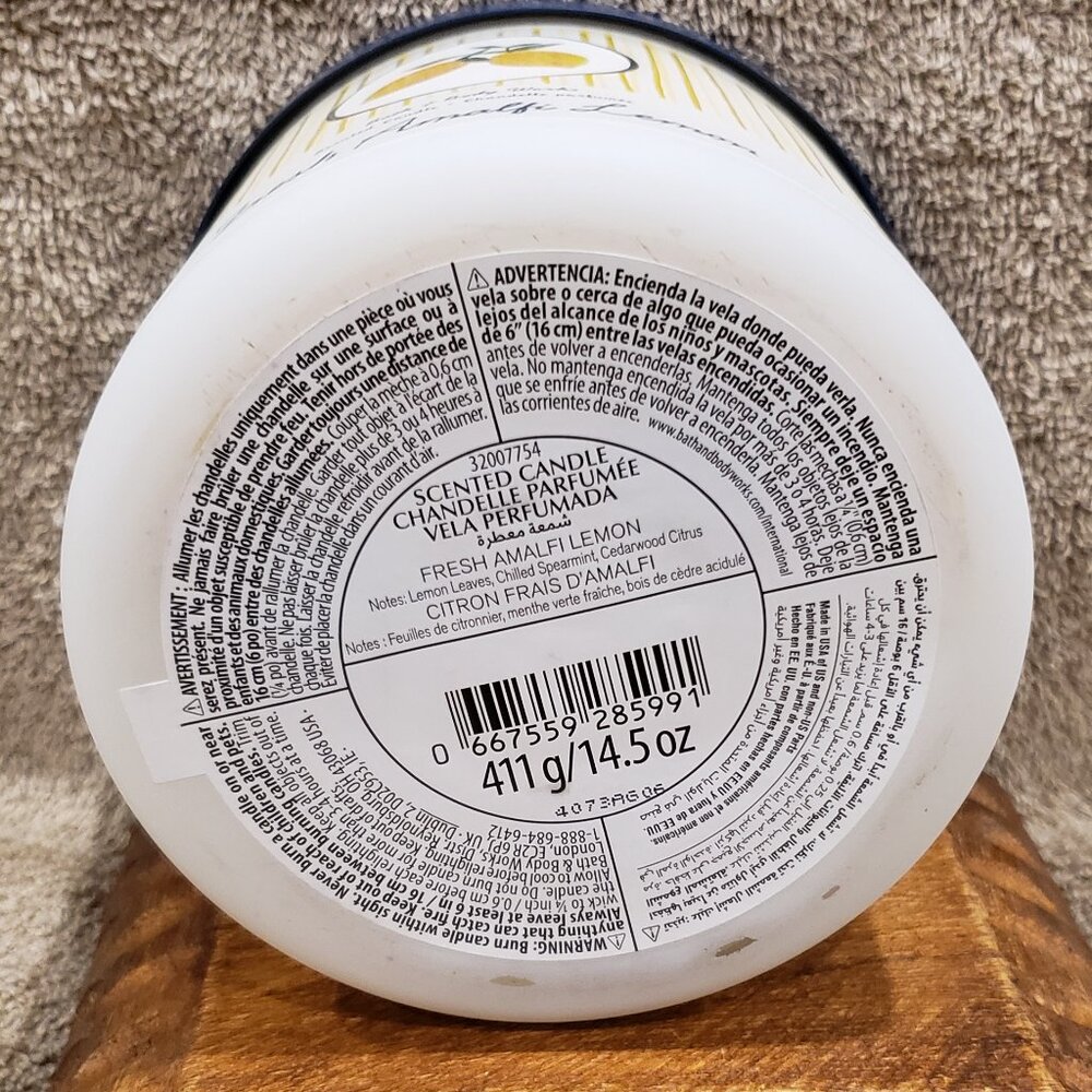 ✨Host Pick ✨NEW BBW 3-Wick Fresh Amalfi Lemon Candle - Picture 4 of 5